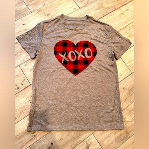 Women’s size Small “heart” shirt. Perfect for Valentine’s Day!